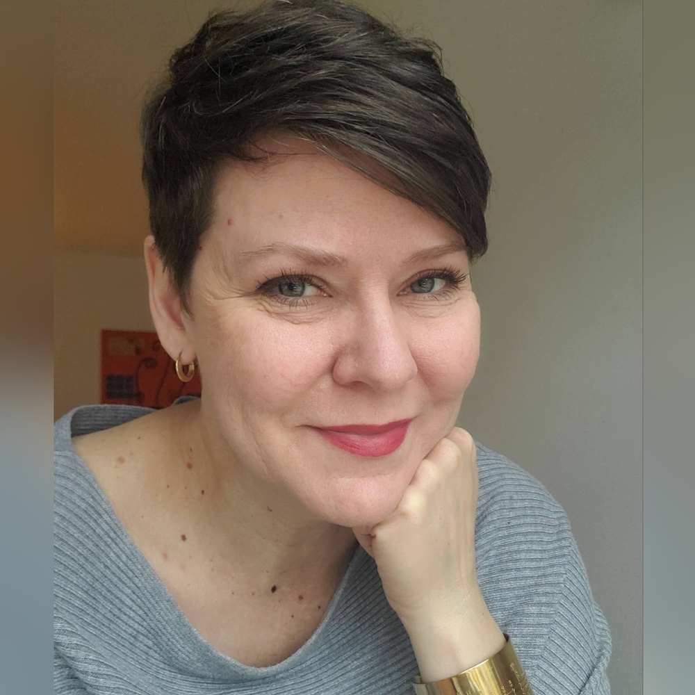 Meet your Posher, Benita